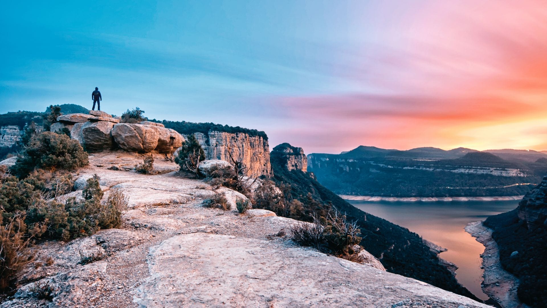 Mirador de Tavertet y embalse de Sau en Osona