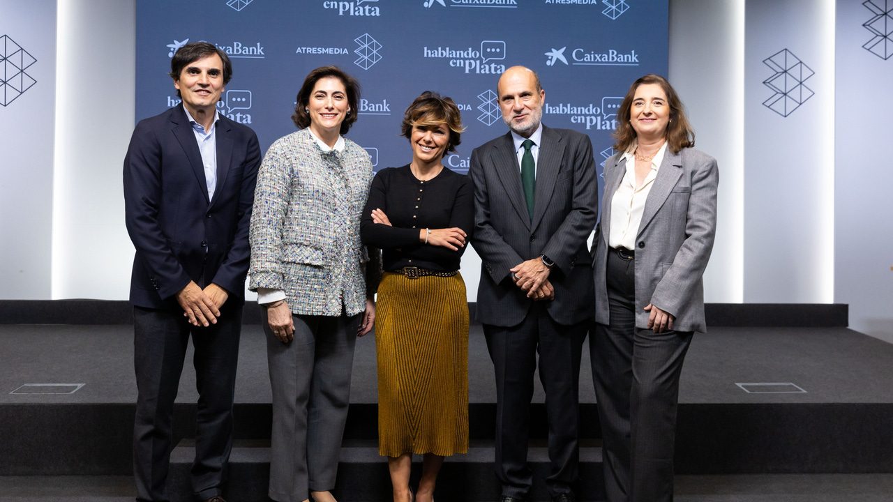 Atresmedia y CaixaBank firman un acuerdo para para impulsar acciones enfocadas a dar visibilidad a los mayores