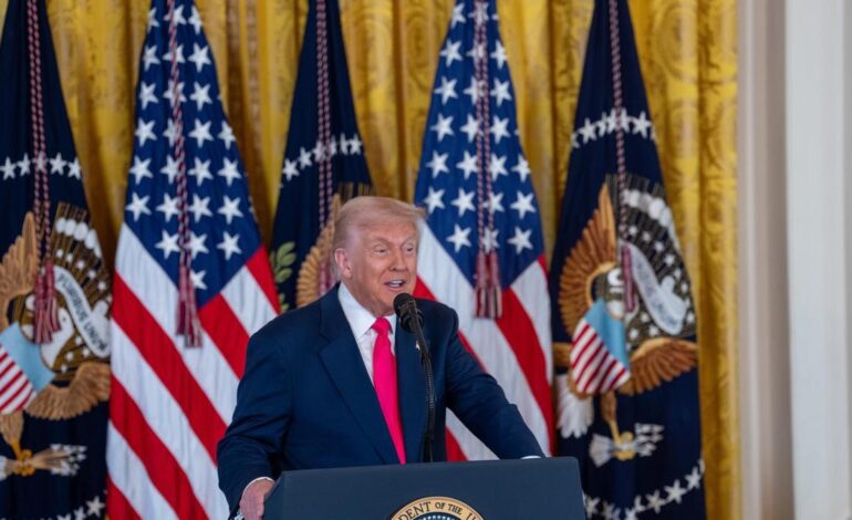 ARANCELES EEUU | Trump anuncia excepciones de aranceles a más de cien productos