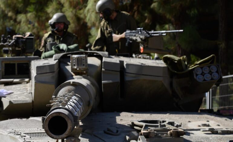 Un carro de combate israelí dispara contra ‘cascos azules’ de la FINUL en el sur de Líbano