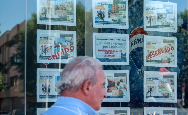 La compraventa de viviendas vuelve de vacaciones y registra en septiembre niveles de la burbuja inmobiliaria