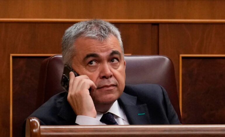 La UCO sitúa a Santos Cerdán en un documento con «peticiones de nombramiento» del PNV tras la moción de censura