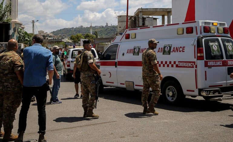 Al menos trece muertos en un ataque israelí contra el mayor campamento de refugiados palestinos en Líbano