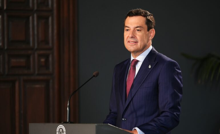 El PP aparta a Aureliano por el pelotazo de las mascarillas pese al «no sé nada» de Moreno y al «retenido» de Muñoz