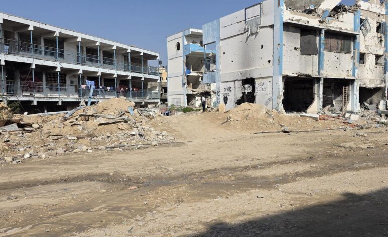 Israel lanza una oleada de bombardeos en toda Gaza y mata al menos a 20 personas