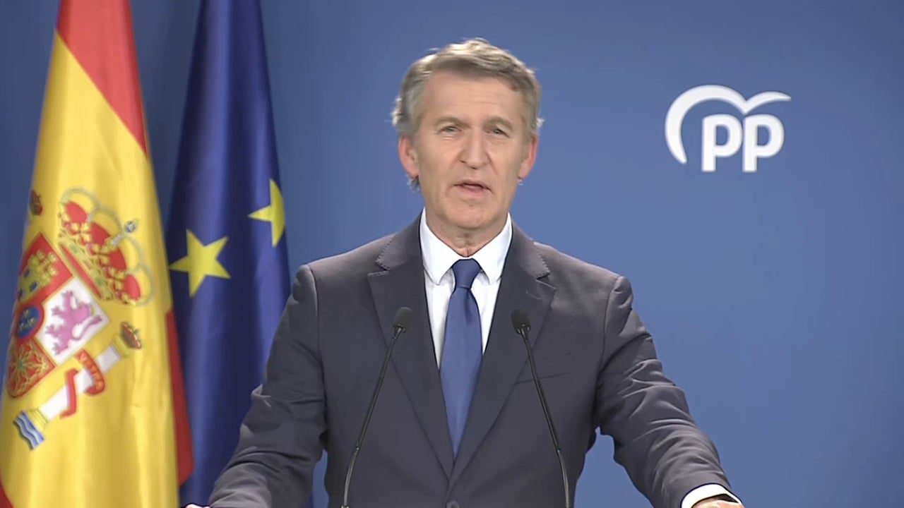 Feijóo comparece tras la condena al fiscal general del Estado: "La tinta para escribir esa página negra se la ha proporcionado el señor Sánchez"