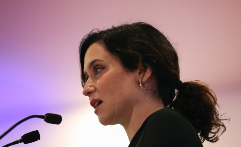 En ese banquillo, según Sánchez, se sentaba él mismo