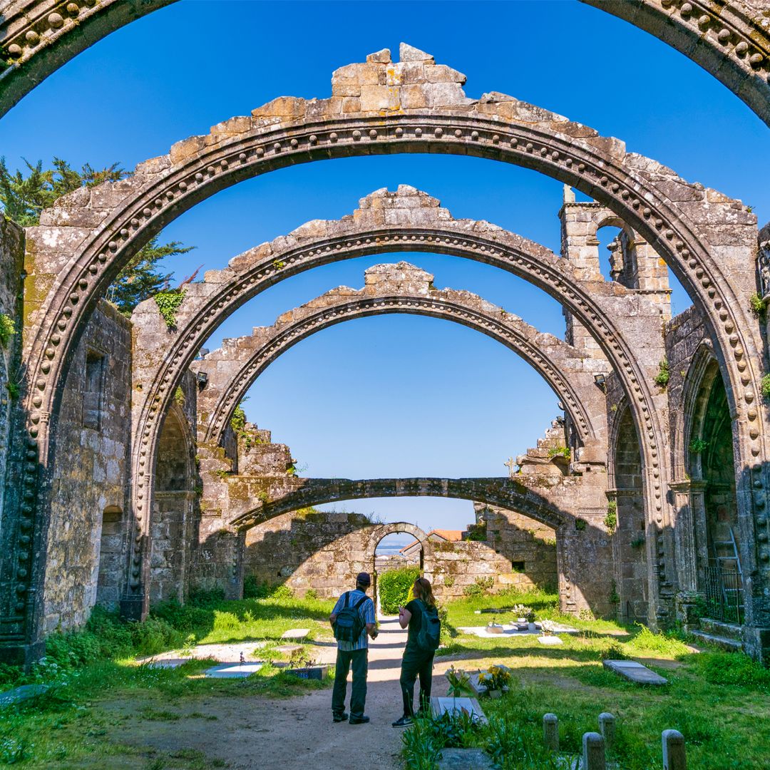 Ruinas de Santa María de Dozo, Cambados, Pontevedra