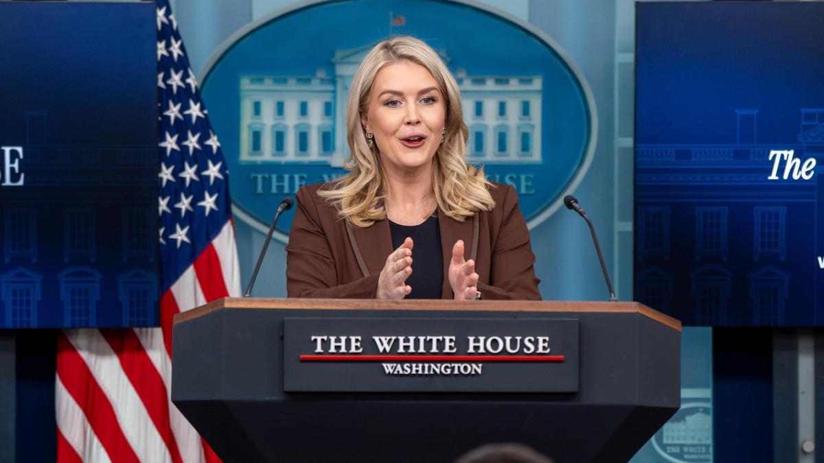 ESTADOS UNIDOS | La portavoz de la Casa Blanca dice que llamar «cerdita» a una periodista demuestra la honestidad de Trump