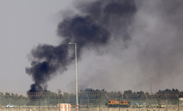 Muere el piloto de un avión de combate en plena exhibición aérea en Dubái