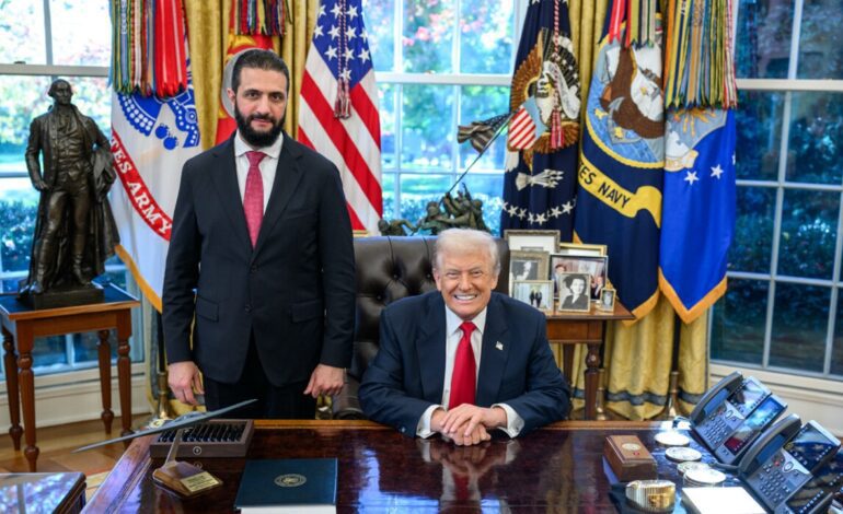 Trump pone la vista en la Siria islamista de Al Sharaa para su flamante nuevo Oriente Medio