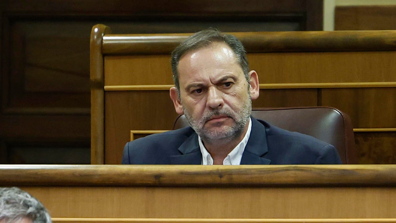 El PSOE insiste en que no sabían nada sobre las acciones de Ábalos y Cerdán mientras en el PP afirman que conocían «todo»