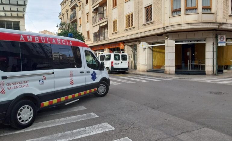 NIÑAS CLÍNICA DENTAL VALENCIA | La niña ingresada tras la intervención dental evoluciona «favorablemente» y pasa a planta