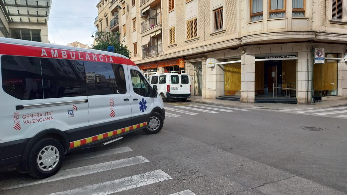 NIÑAS CLÍNICA DENTAL VALENCIA | La niña ingresada tras la intervención dental evoluciona «favorablemente» y pasa a planta