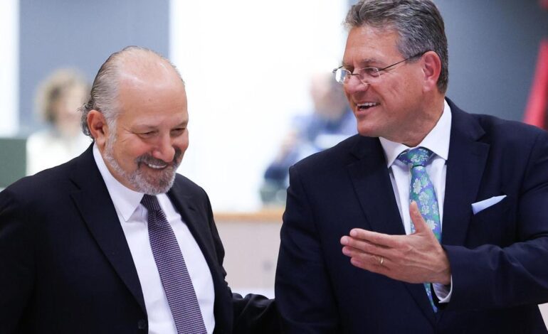 ESTADOS UNIDOS | El secretario de Comercio de Trump vincula un acuerdo sobre el aluminio y el acero a rebajar las normas digitales de la UE