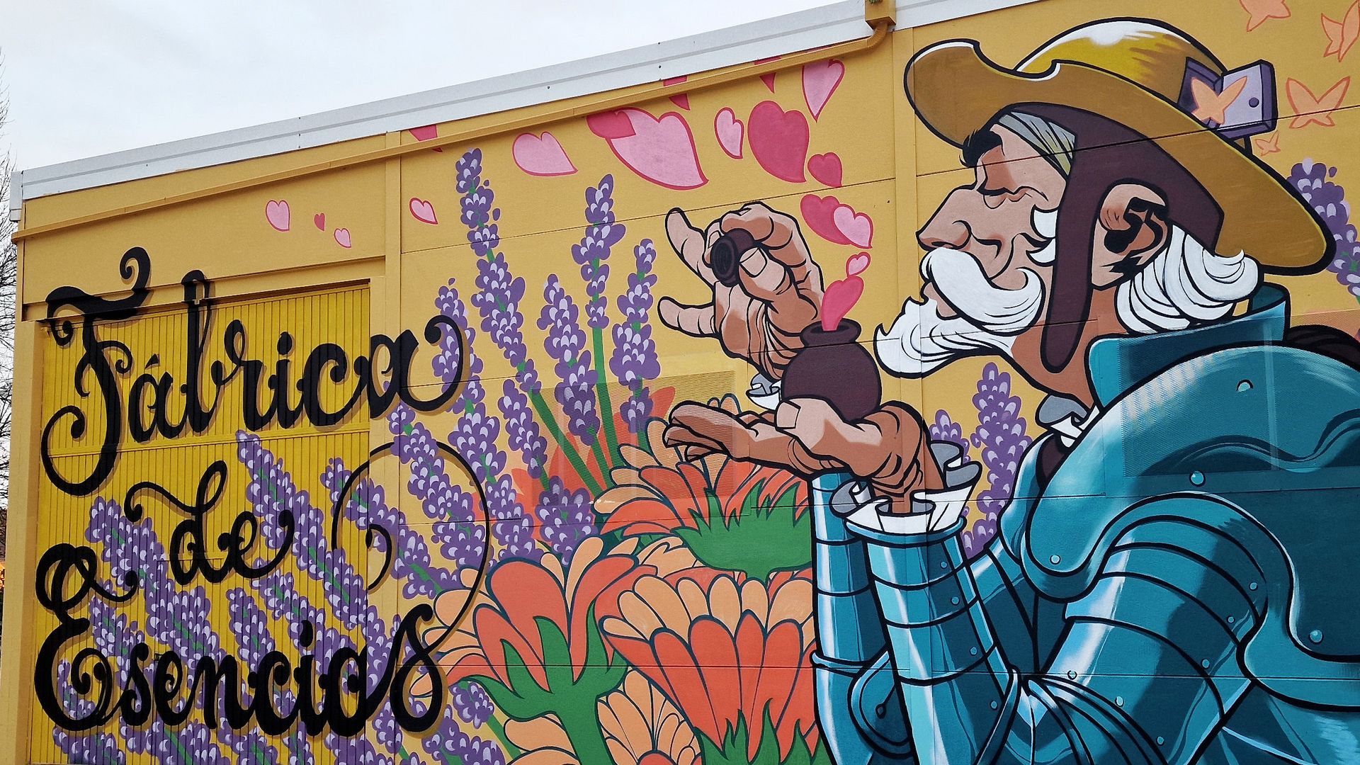 Fábrica de esencias Peñarrubia del Alto Guadiana, en Ossa de Montiel