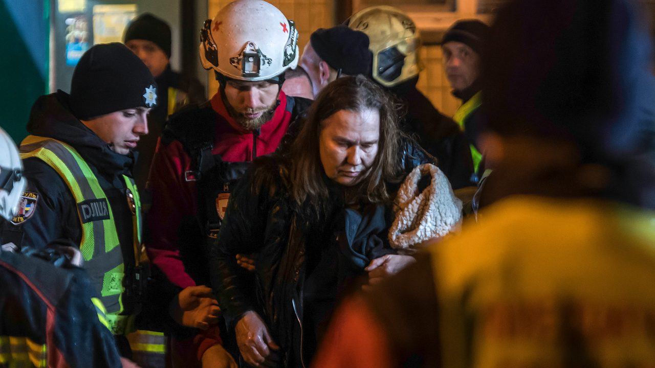 Un ataque a gran escala de Rusia deja seis muertos en Kiev