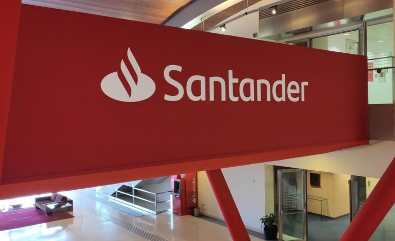 Santander elimina la comisión por enviar dinero a particulares de cualquier parte del mundo y por cualquier importe