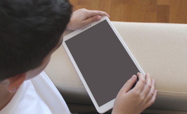 el 91% de los niños usa pantallas más del tiempo recomendado