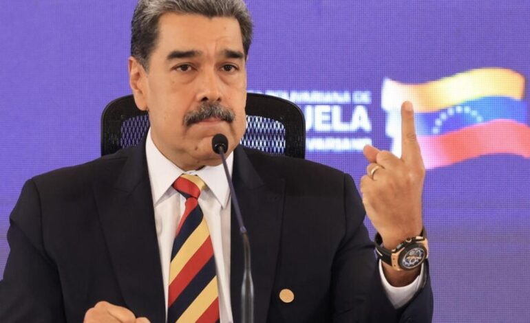 Maduro dice que Venezuela vive una «coyuntura decisiva para su existencia»