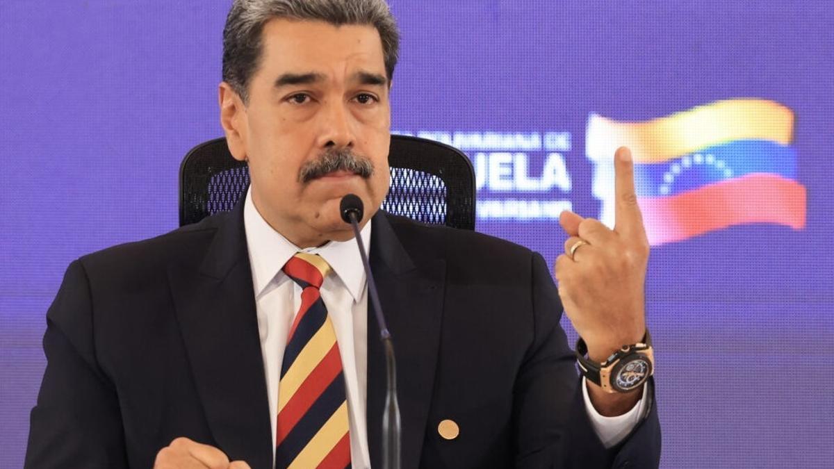 Maduro dice que Venezuela vive una «coyuntura decisiva para su existencia»