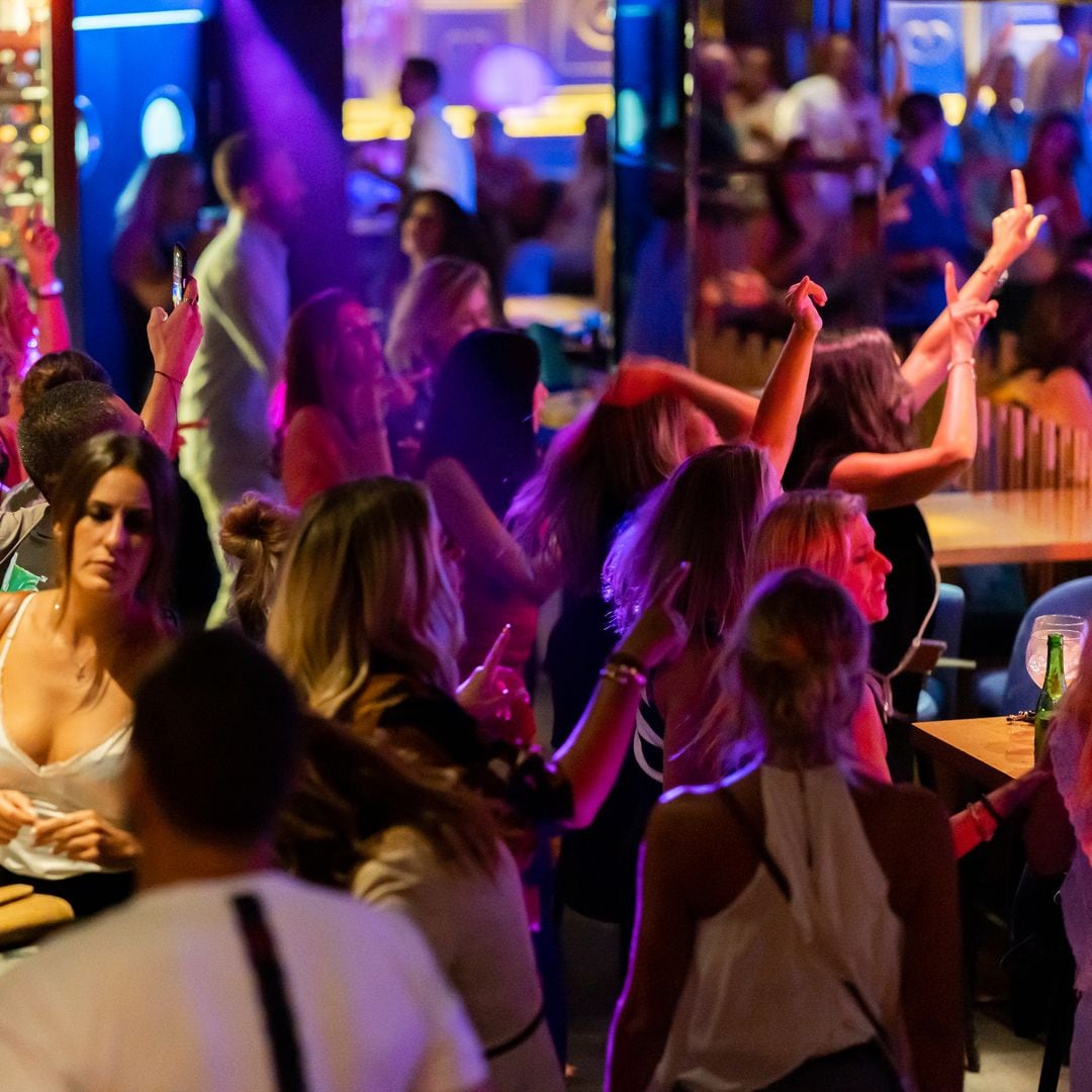 Aurora, el lugar de moda de Madrid para cenar y bailar con música en vivo