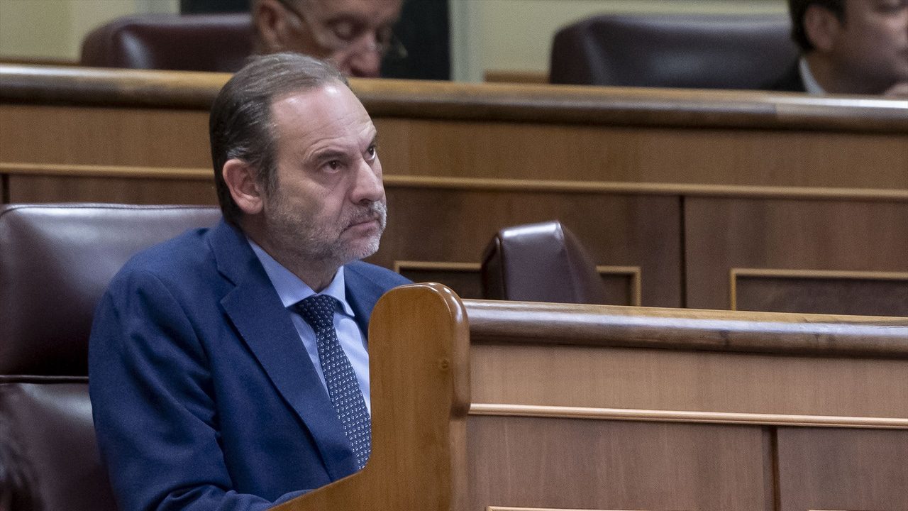 Ábalos vuelve a la carga contra Begoña Gómez y asegura que Javier Hidalgo «habló con ella»: «Estaba desesperado»