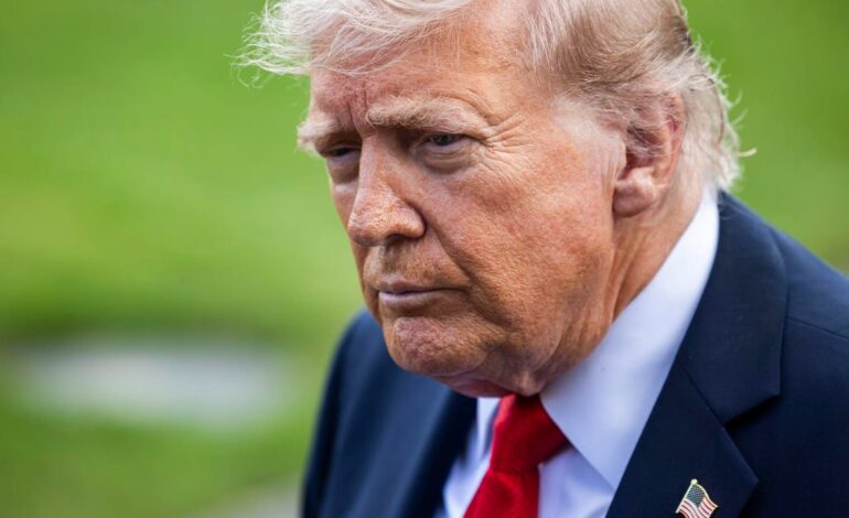 Trump asegura que «muy pronto comenzarán a detener también por tierra» a los narcotraficantes venezolanos