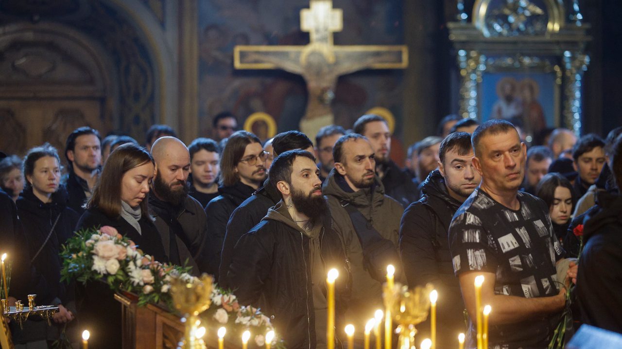 Medio millón de personas se quedan sin electricidad en Kiev tras un ataque ruso