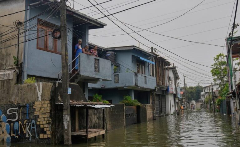 Cerca de 600 muertos debido a las inundaciones en el sur de Asia