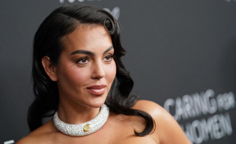 son de Prada y cuestan más de 300 euros