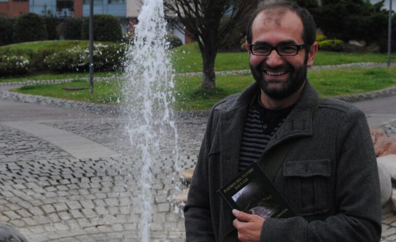 este es el poeta que se llevó el galardón (dotado con 4.000 euros)