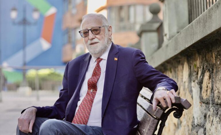 Don Joaquín, el maestro de unos cuantos «miles de alumnos, de Oviedo a Las Regueras»