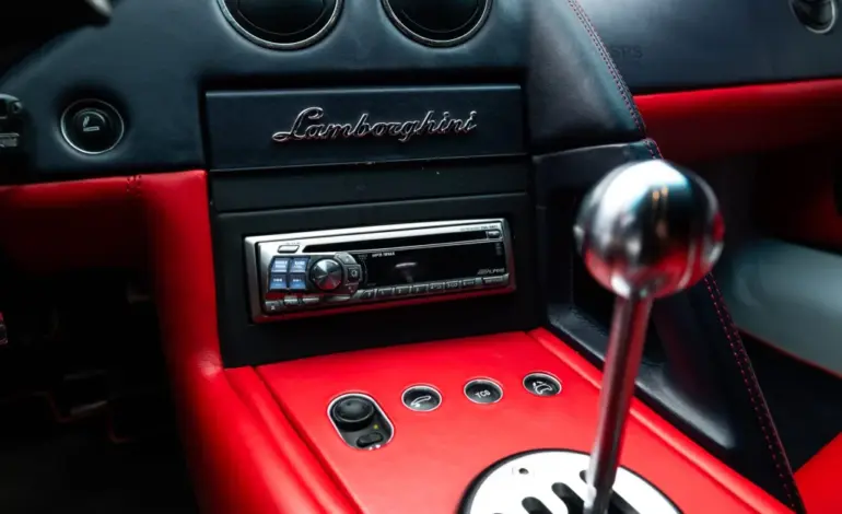 Hace 60 años Juan Carlos I conducía este Lamborghini que ahora puede ser tuyo por 300.000 euros