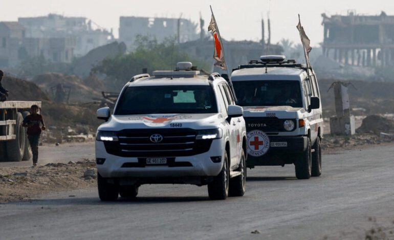 Israel entrega a la Cruz Roja un cuerpo que Hamás afirma pertenece a un soldado muerto en 2014