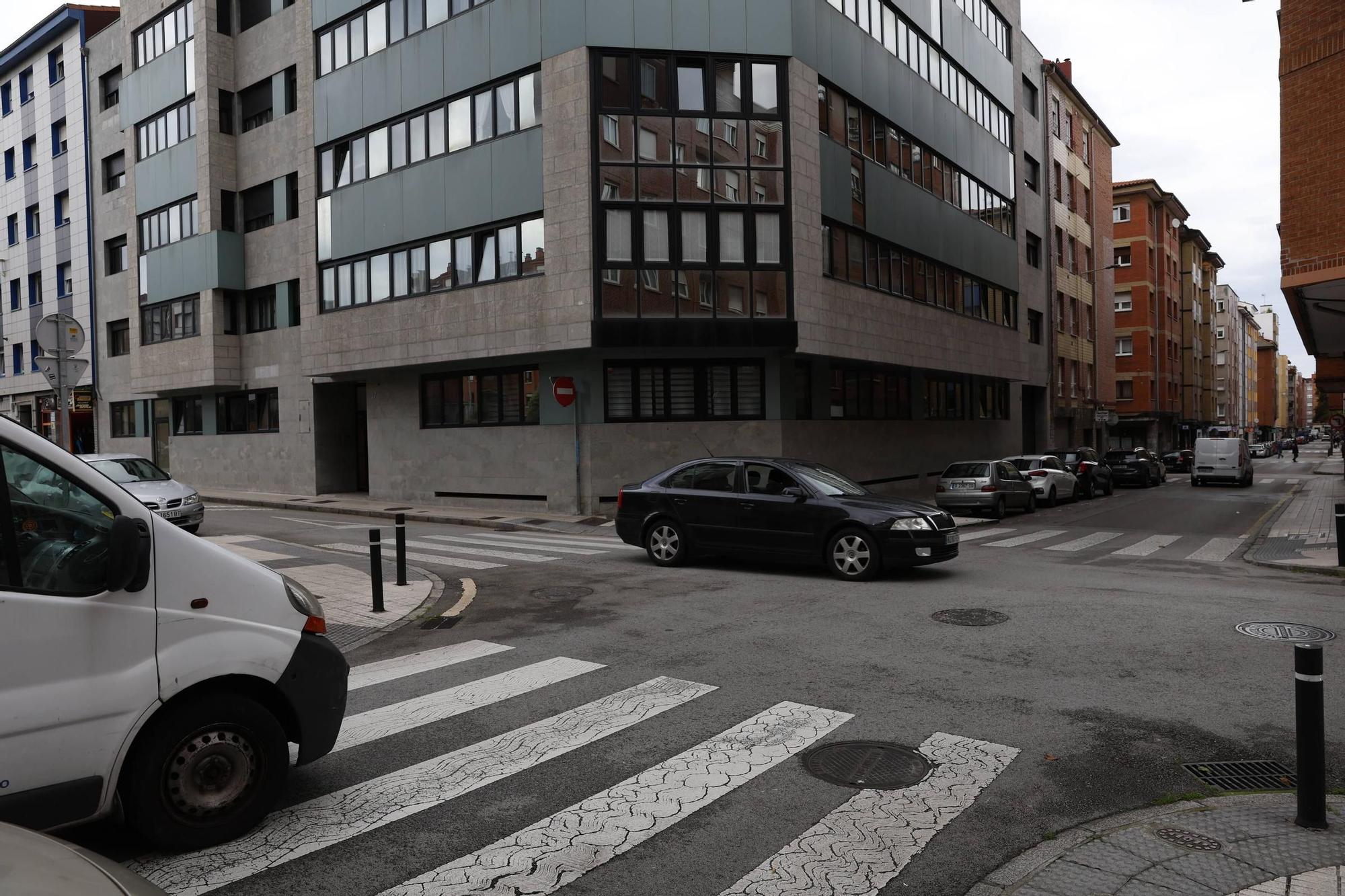 Cruces conflictivas que cortan la calle Leoncio Suárez