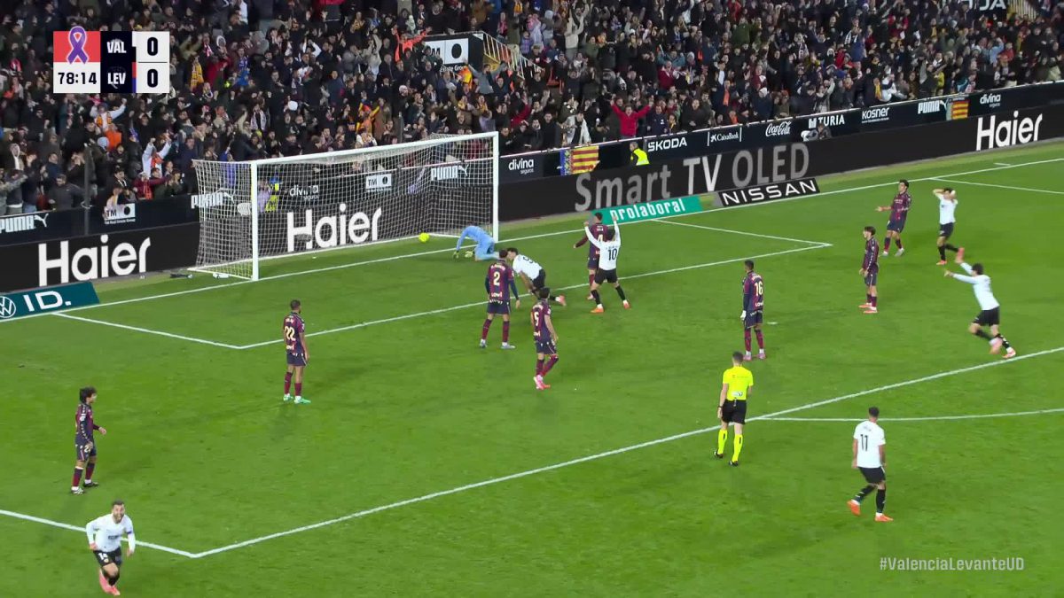 Siempre le digo a Gayà que me la ponga mal que así remato mejor