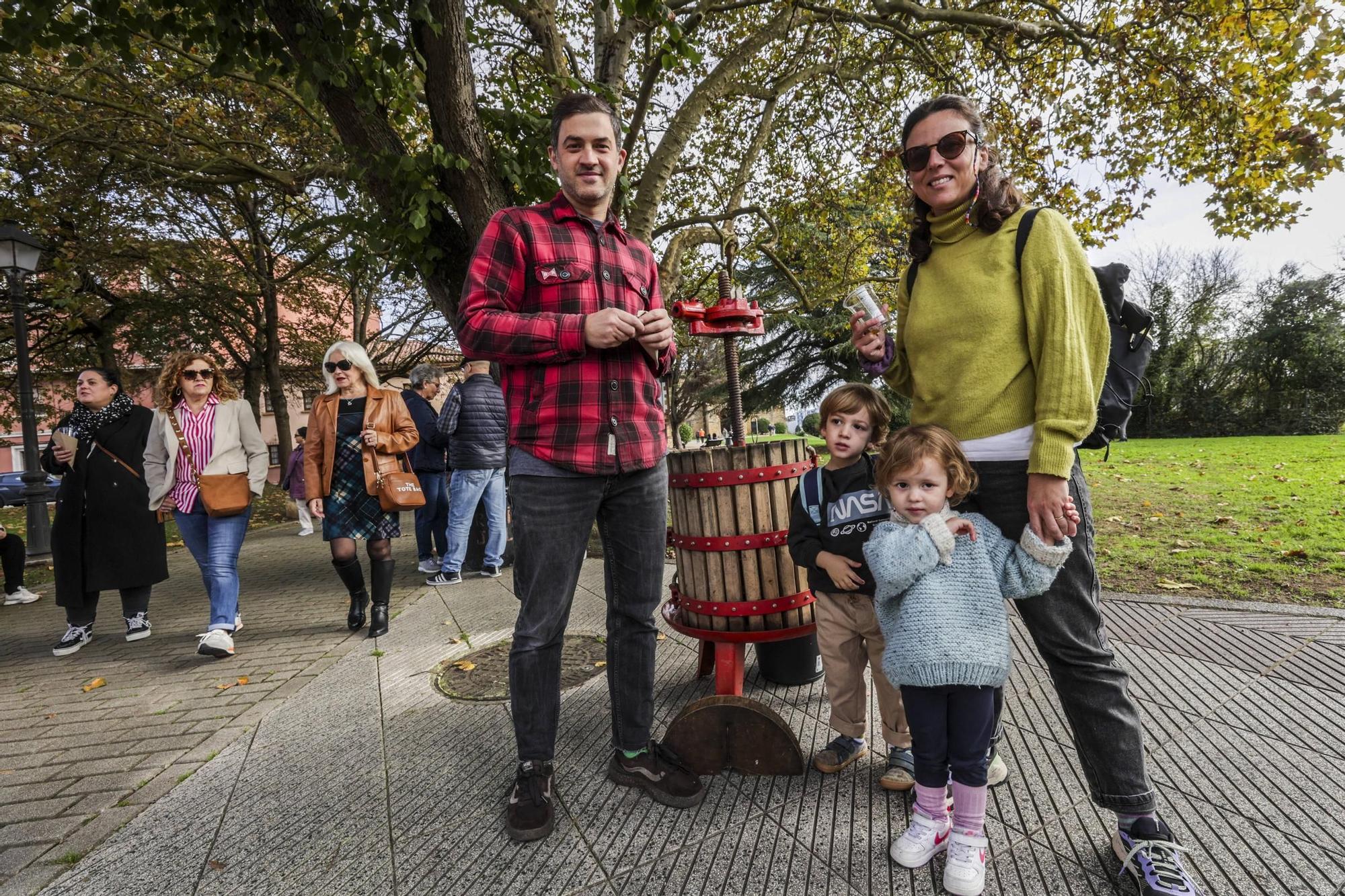 Santullano, en Oviedo, prepara castañas asadas por 450