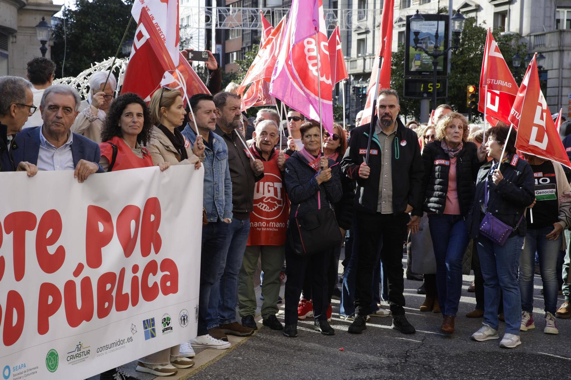 La movilización por la salud pública en Gijón, en imágenes