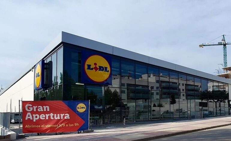 CORTINAS BARATAS LIDL | Largas filas en Lidl para hacerse con las cortinas que darán un toque elegante a tu hogar y a un precio mucho más barato que en Ikea