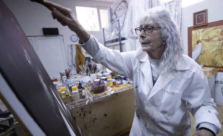 Marga Sancho, la artista que busca «la magia del arte» desde este joven barrio de Oviedo