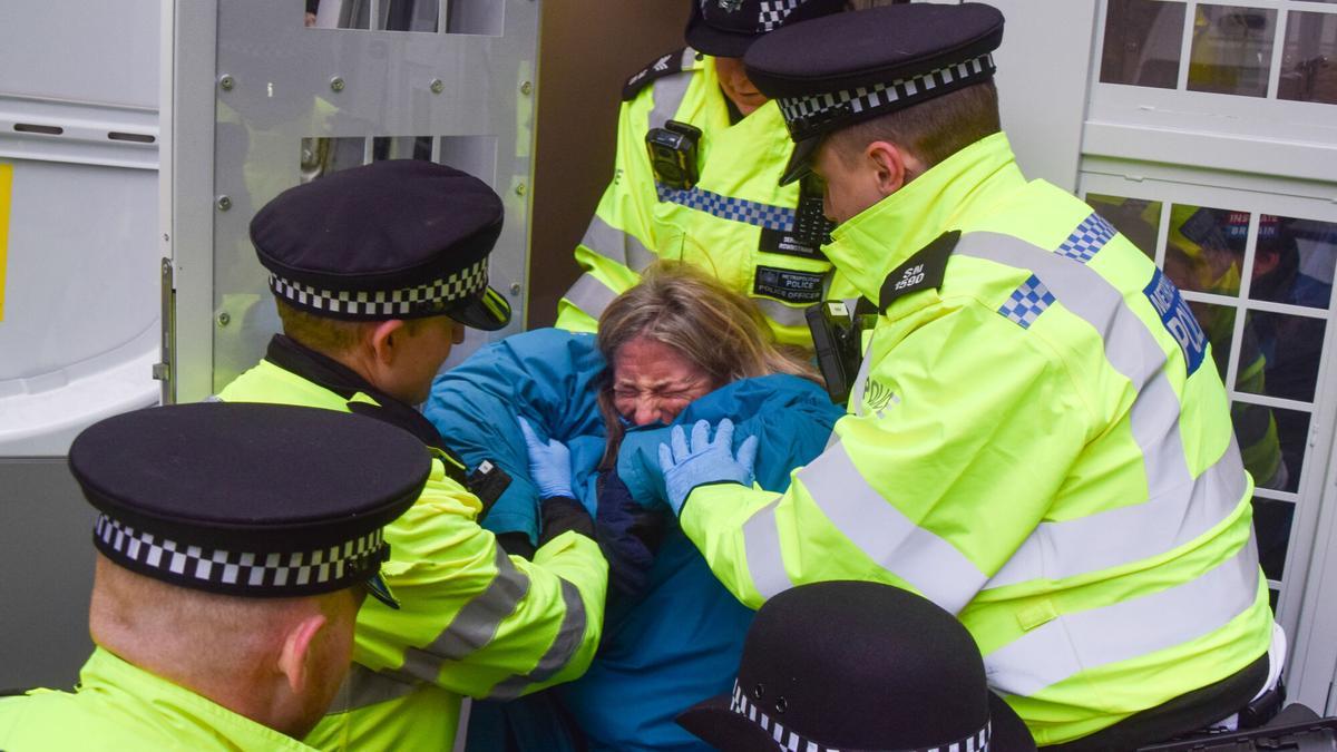 Los grupos de apoyo a la organización Palestine Action aumentan la presión para revertir su ilegalización en el Reino Unido