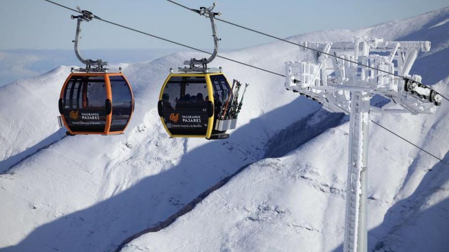 Las estaciones de esquí asturianas mantienen las tarifas por sexto año consecutivo