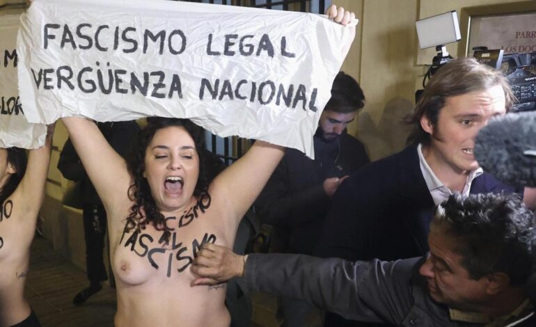 Detenido el presunto agresor de dos activistas de Femen en la misa aniversario por la muerte de Franco