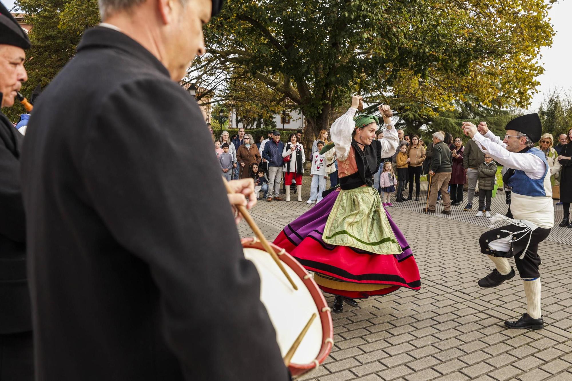 Santullano, en Oviedo, prepara castañas asadas por 450