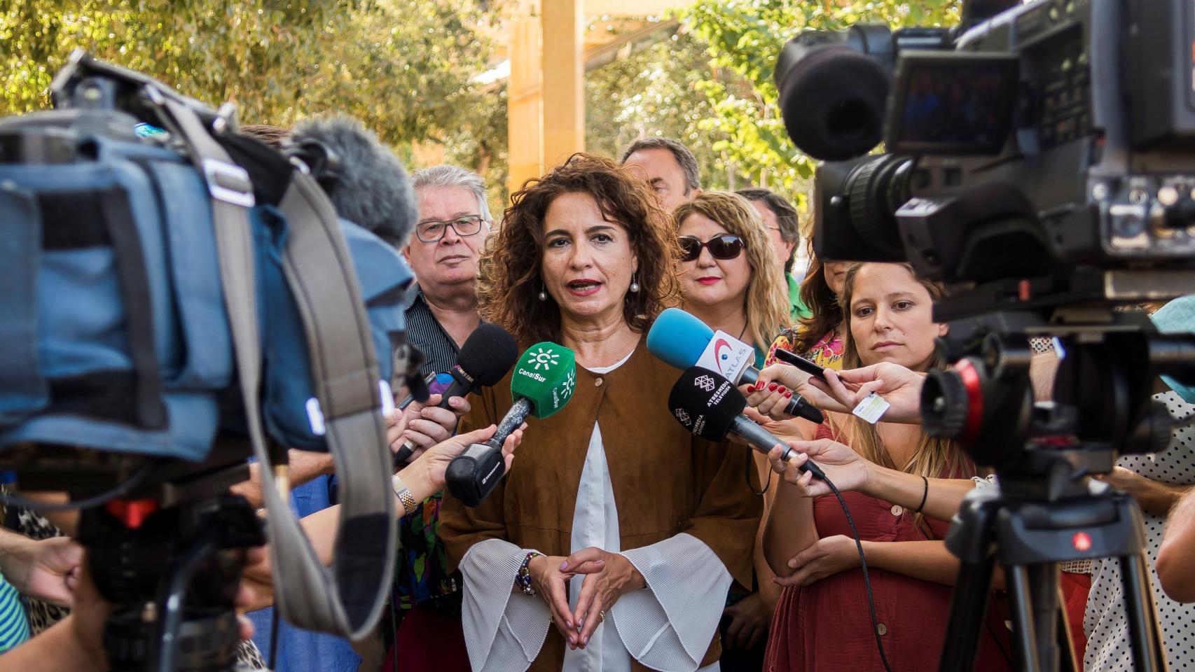 Hacienda ofrecerá a las comunidades autónomas un déficit del 0,1% hasta 2028