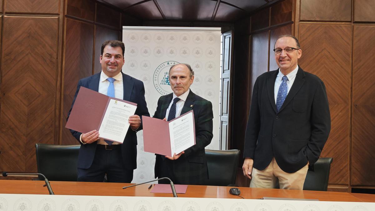 CONVENIO SALAS UNIVERSIDAD | Salas refuerza su vínculo con la Universidad de Oviedo y garantiza el futuro del Aula Valdés-Salas
