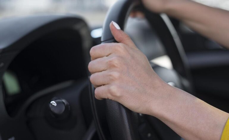 Así es cómo debes trazar las curvas, según la DGT