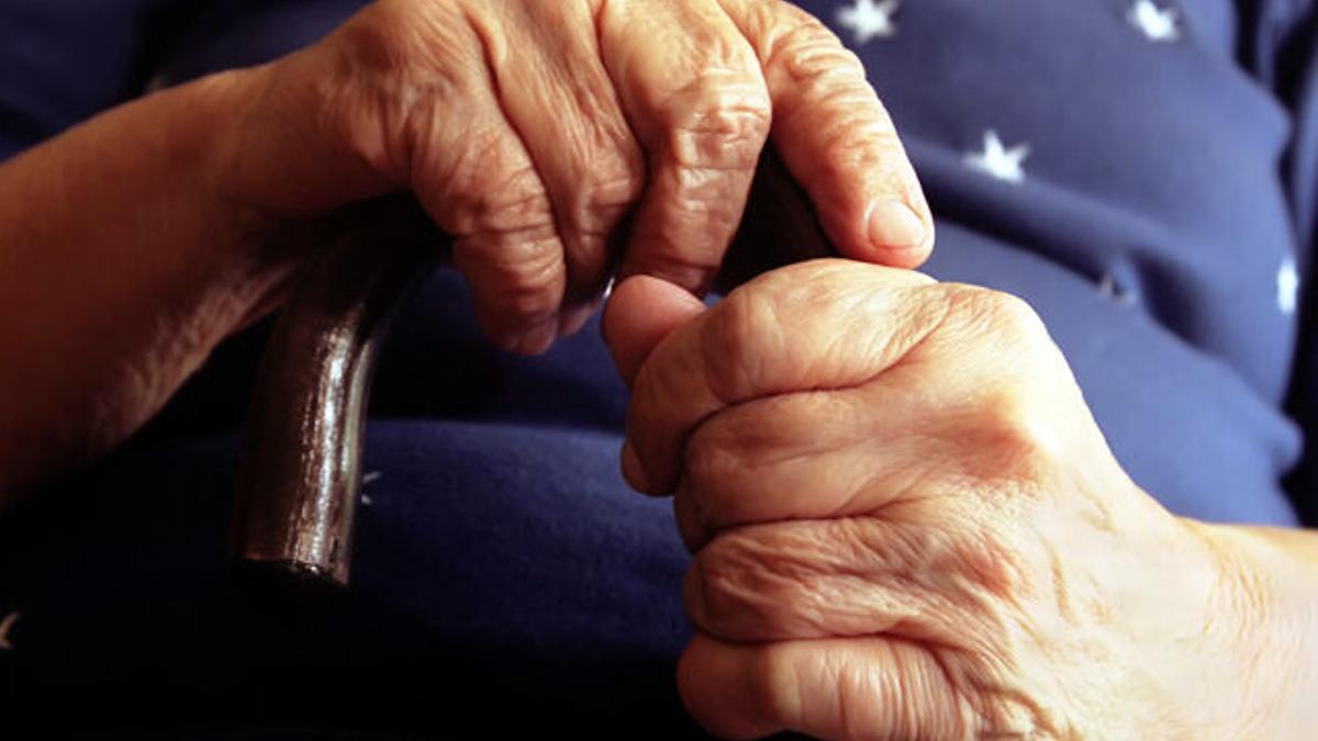ARTROSIS INCIDENCIA | La artrosis en las manos se dispara un 70% en 20 años y ya afecta a 4 millones de personas, sobre todo mujeres mayores