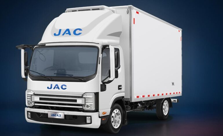 JAC vuelve a la carga en España con el nuevo iJAC 4.2